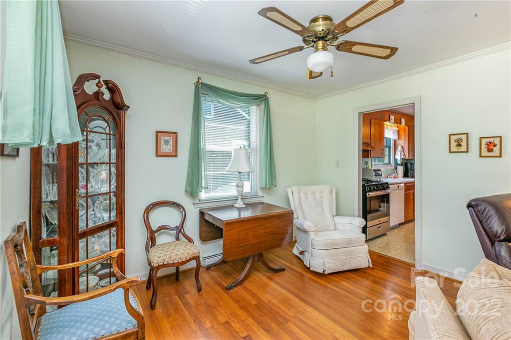 3208 Spring Valley Road Charlotte, NC 28210 - Photo 7 of 27 Gallery Image 7