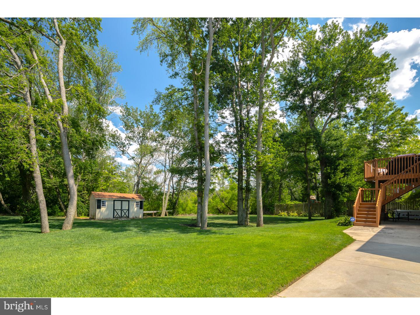 244 Tomlin Road Gibbstown, NJ 08027 - Photo 4 of 24