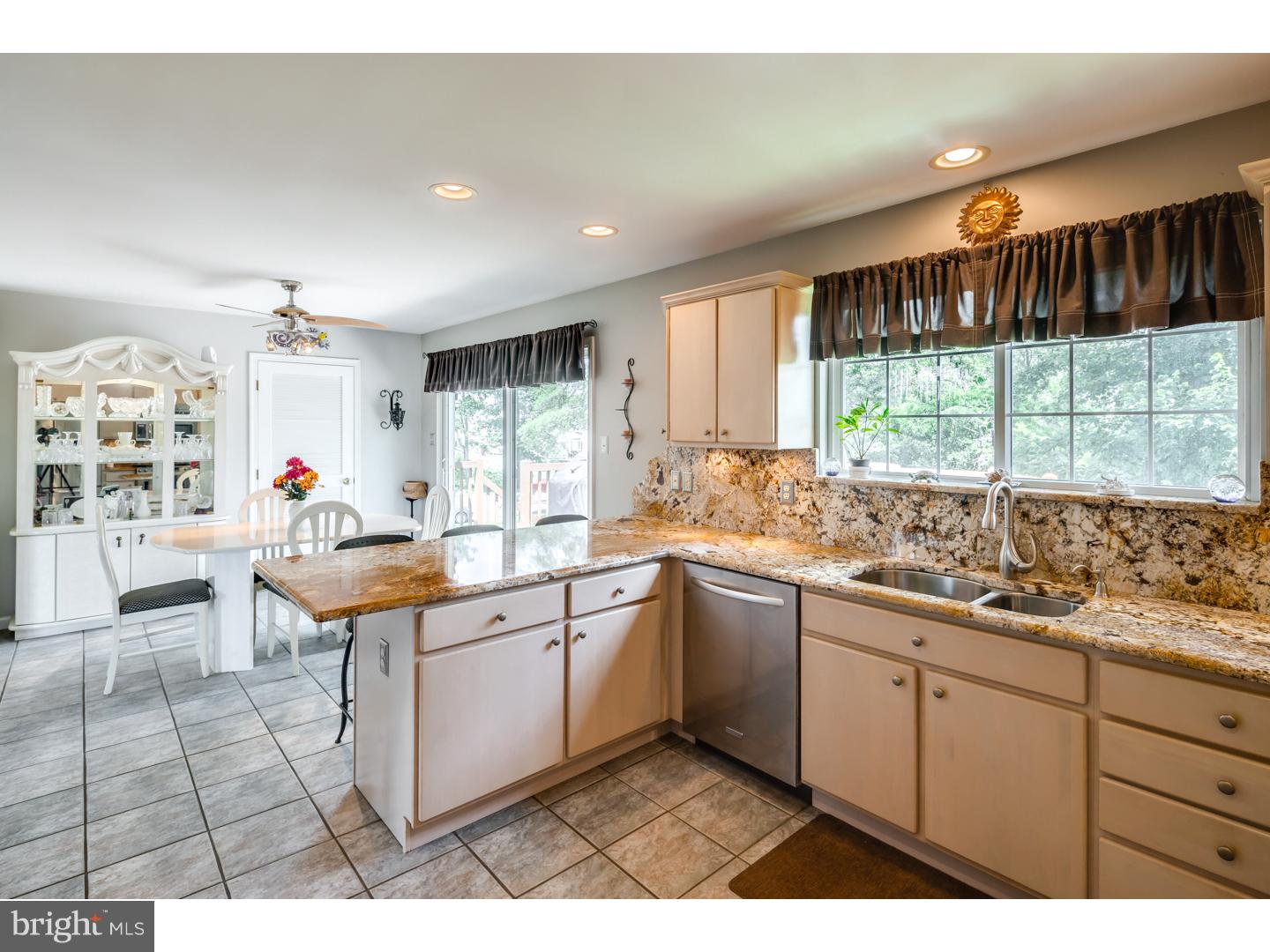 244 Tomlin Road Gibbstown, NJ 08027 - Photo 6 of 24