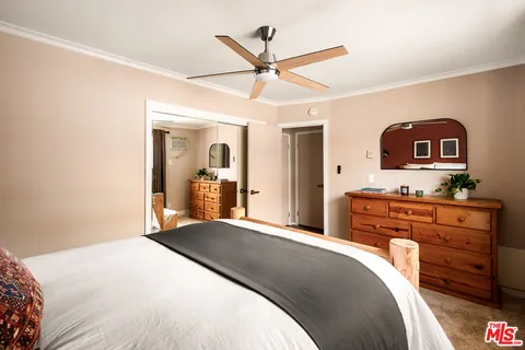 $1,099,000 | 2248 South Bentley Avenue, Unit 2, Los Angeles, CA 90064