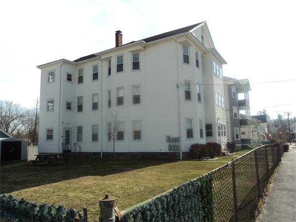 59 King Philip Road Worcester, MA 01606 - Photo 18 of 20 a view of a large building