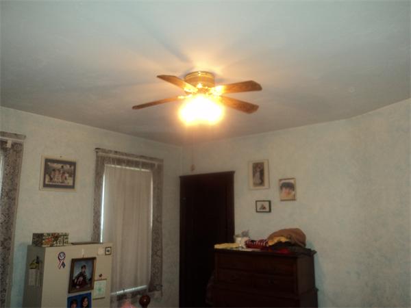 59 King Philip Road Worcester, MA 01606 - Photo 6 of 20 a view of a livingroom with a window