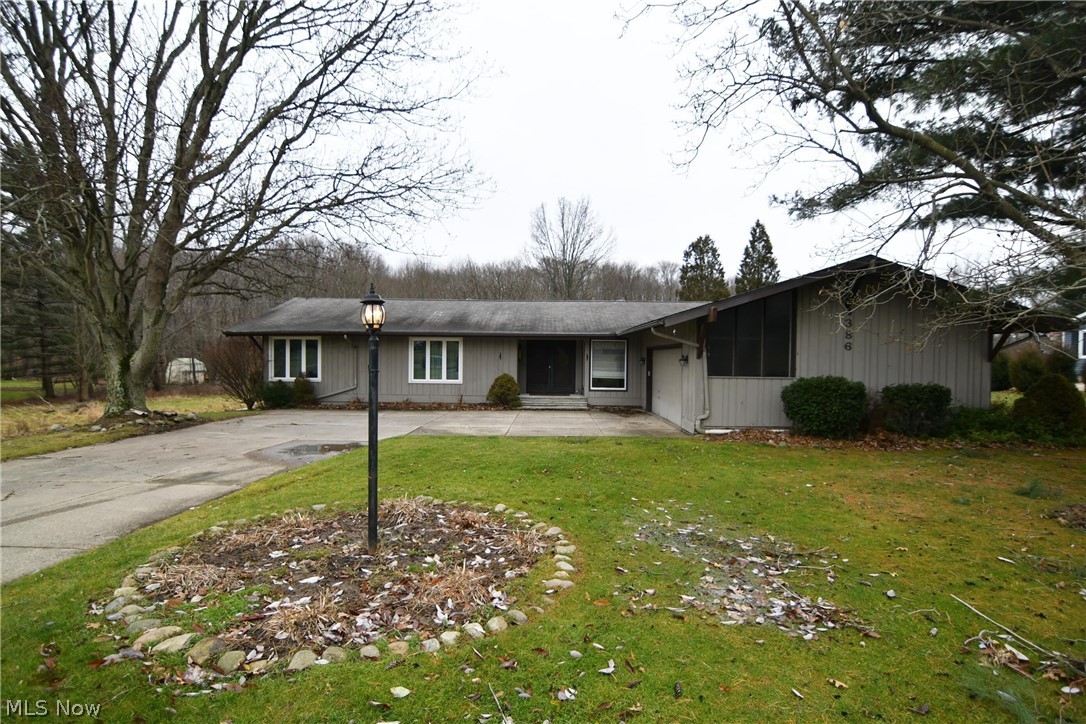 4386 Reimer Road Barberton, OH 44203 - Photo 1 of 35