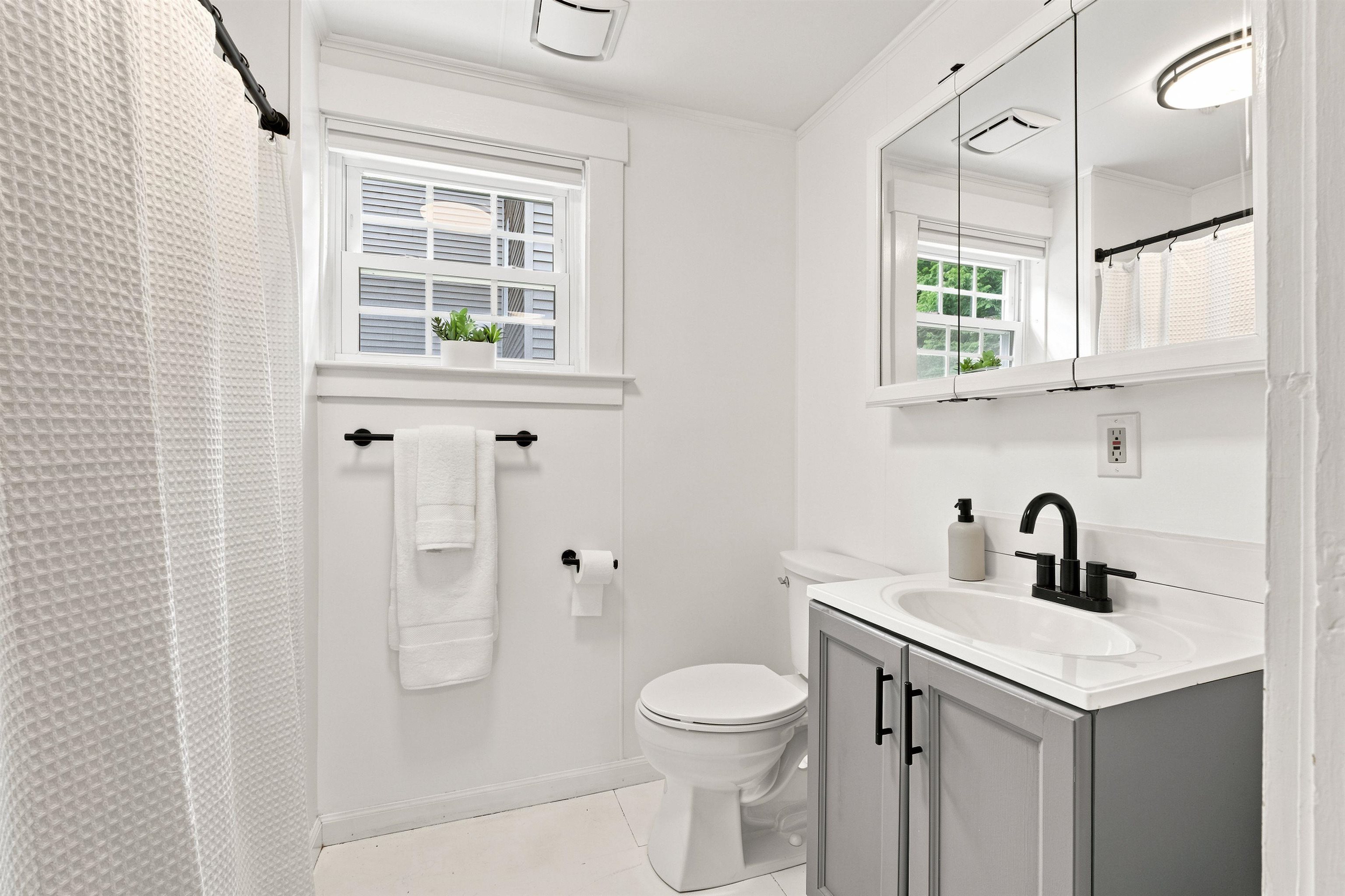72 Franklin Street Concord, NH 03301 - Photo 16 of 45