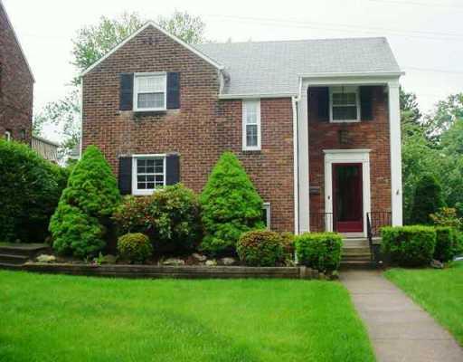 500 Old Farm Road Pittsburgh, PA 15234 - Photo 1 of 8 Exterior Front.