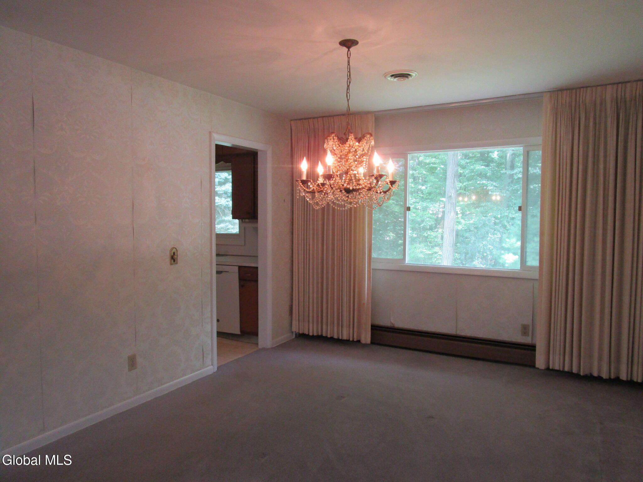 676 Pearse Road Niskayuna, NY 12309 - Photo 24 of 67 IMG_7848
