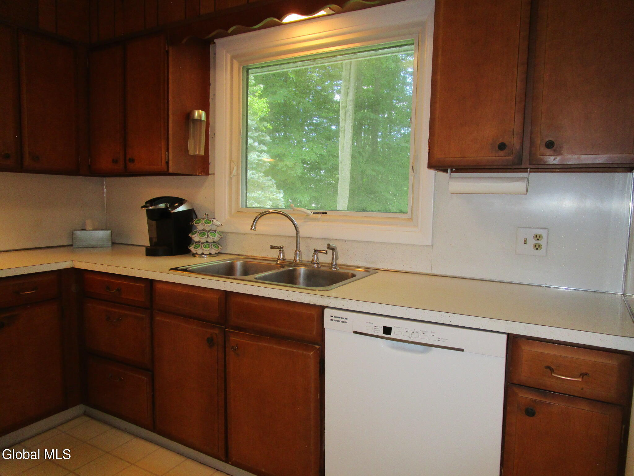 676 Pearse Road Niskayuna, NY 12309 - Photo 29 of 67 IMG_7868