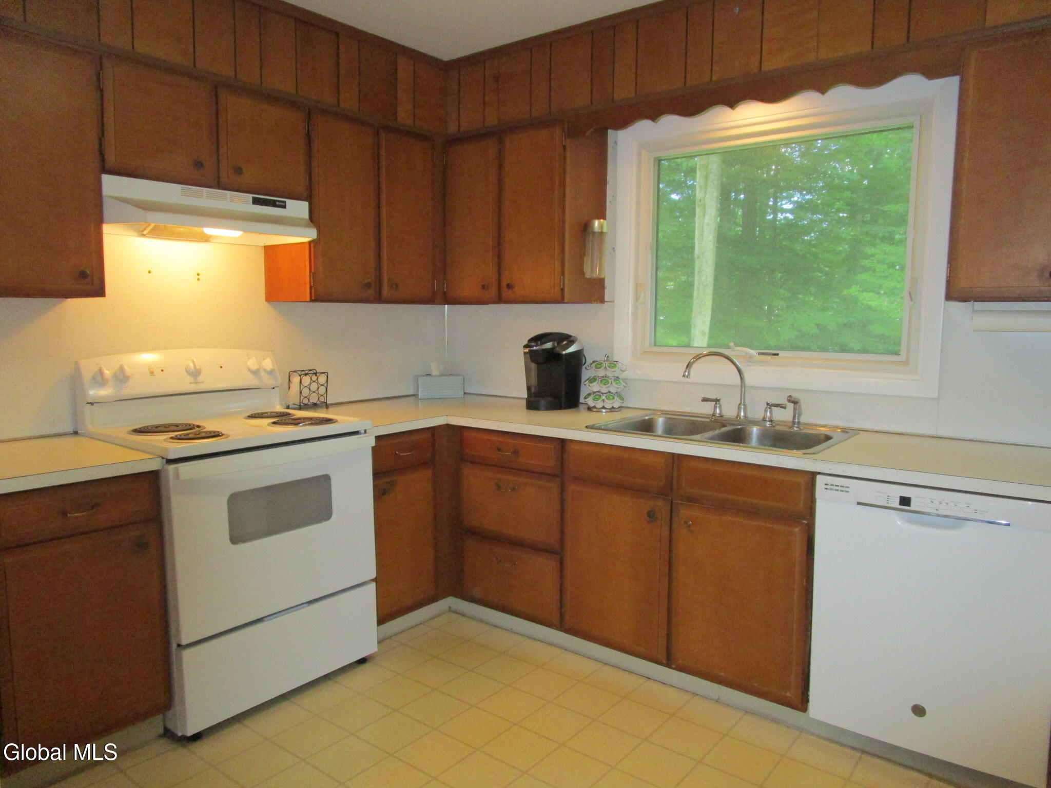 676 Pearse Road Niskayuna, NY 12309 - Photo 30 of 67 IMG_7866