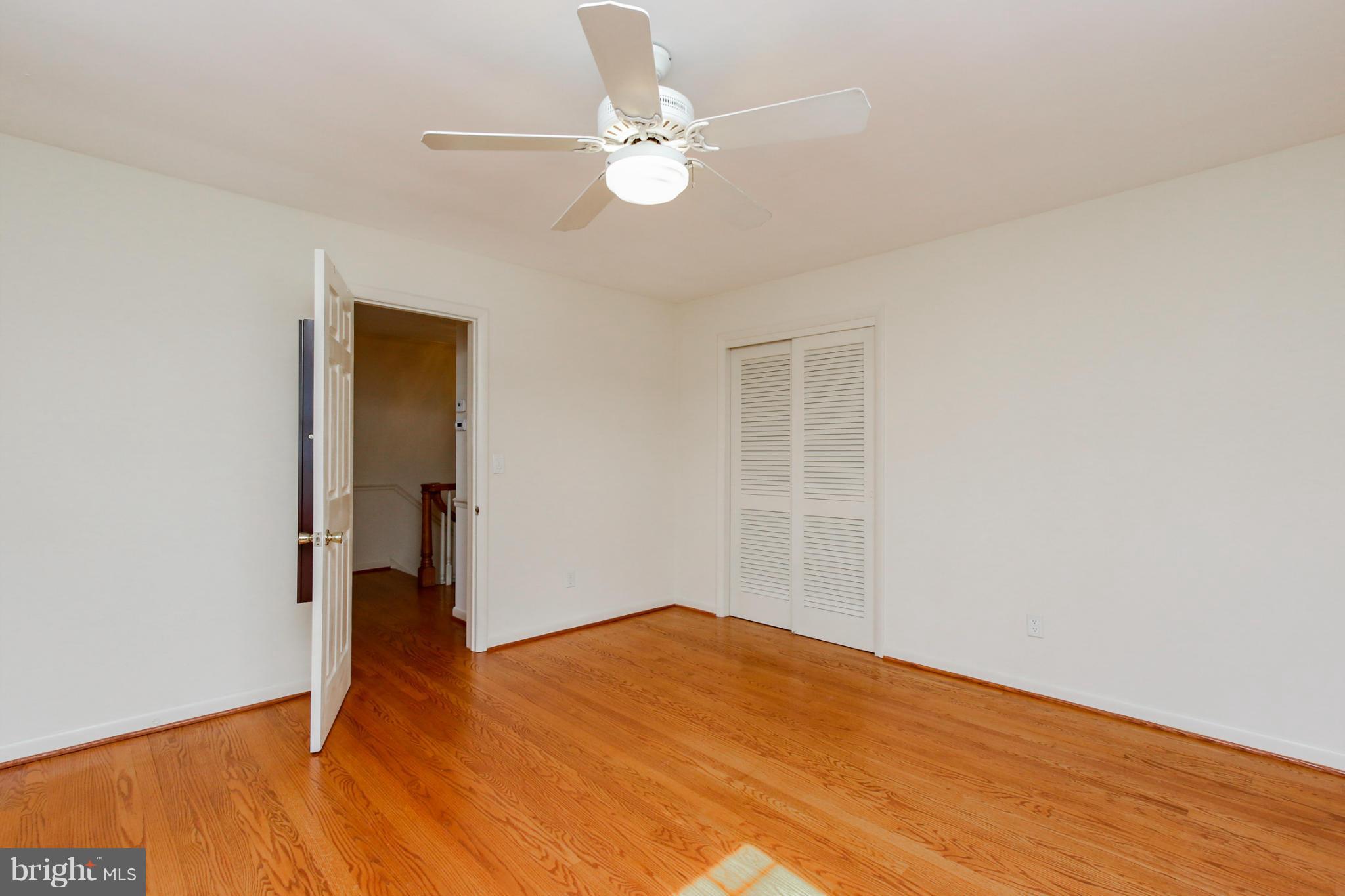 22720 Ridge Road Clarksburg, MD 20871 - Photo 20 of 30 Bedroom