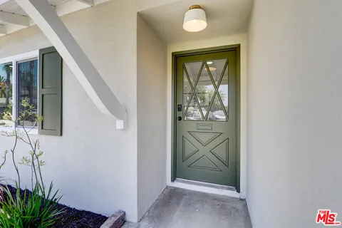$949,000 | 476 Jeanne Court, Newbury Park, CA 91320