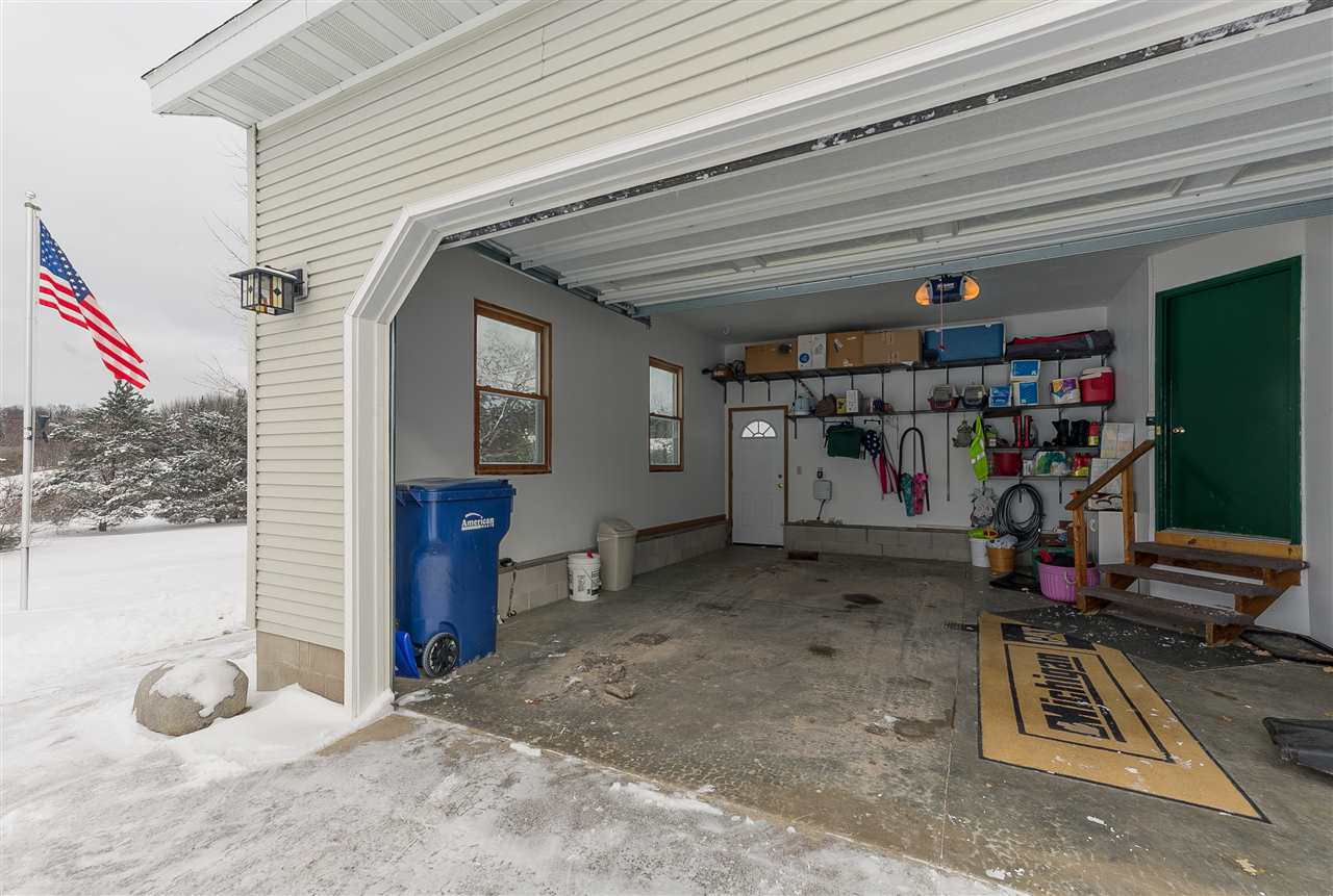 1086 Smith Road Traverse City, MI 49696 - Photo 25 of 43 1857552-24.JPG