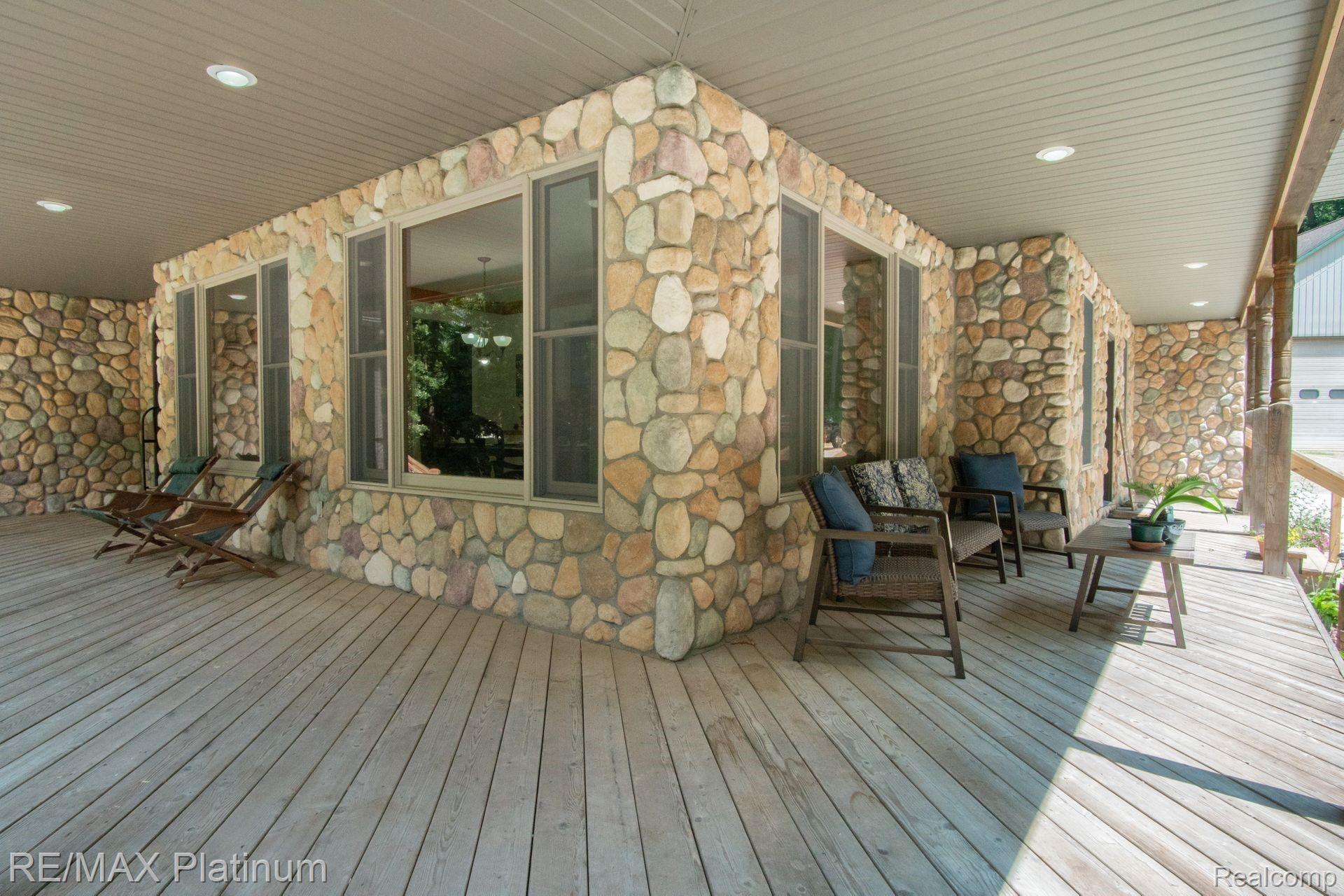 3803 Norton Road Howell, MI 48843 - Photo 8 of 68 3803 Norton porch