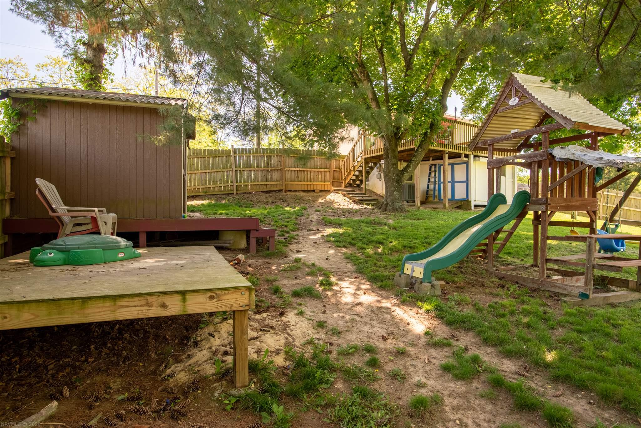 915 Switchback Road Christiansburg, VA 24073 - Photo 16 of 71 Gallery Image 16