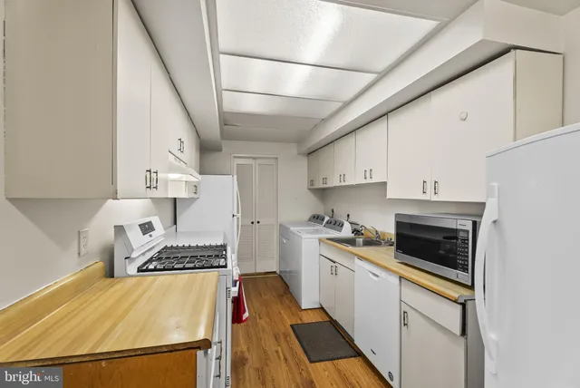 $210,000 | 10214 Prince Place, Unit 8202, Upper Marlboro, MD 20774