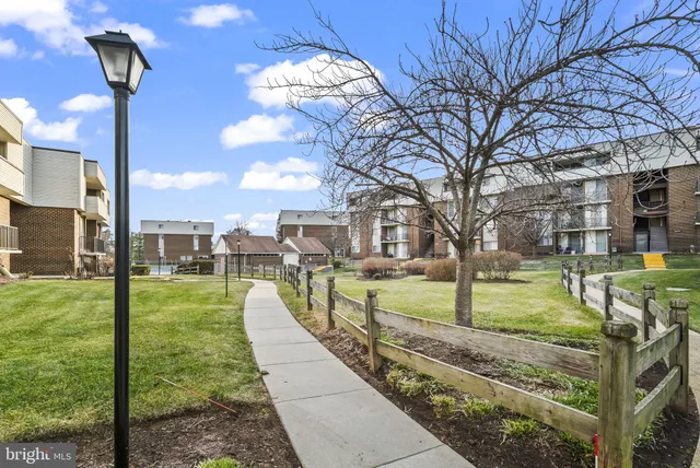 $210,000 | 10214 Prince Place, Unit 8202, Upper Marlboro, MD 20774