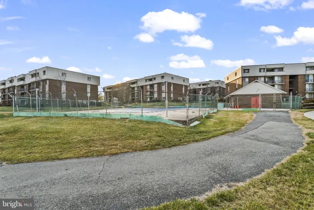 $210,000 | 10214 Prince Place, Unit 8202, Upper Marlboro, MD 20774