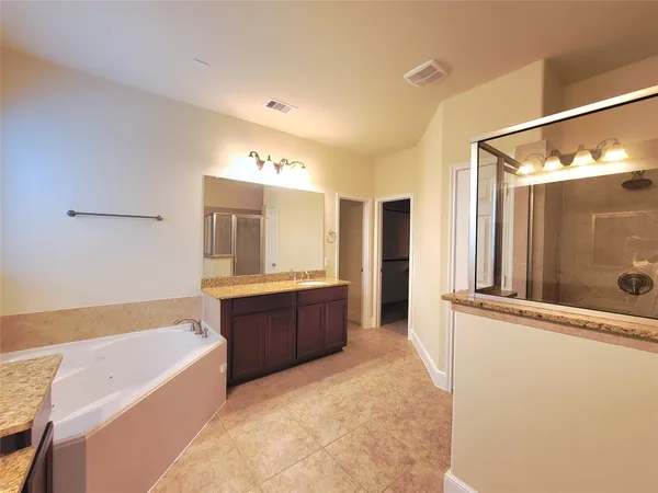 $4,500 | 5822 Crawford Hill Lane, Sugar Land, TX 77479