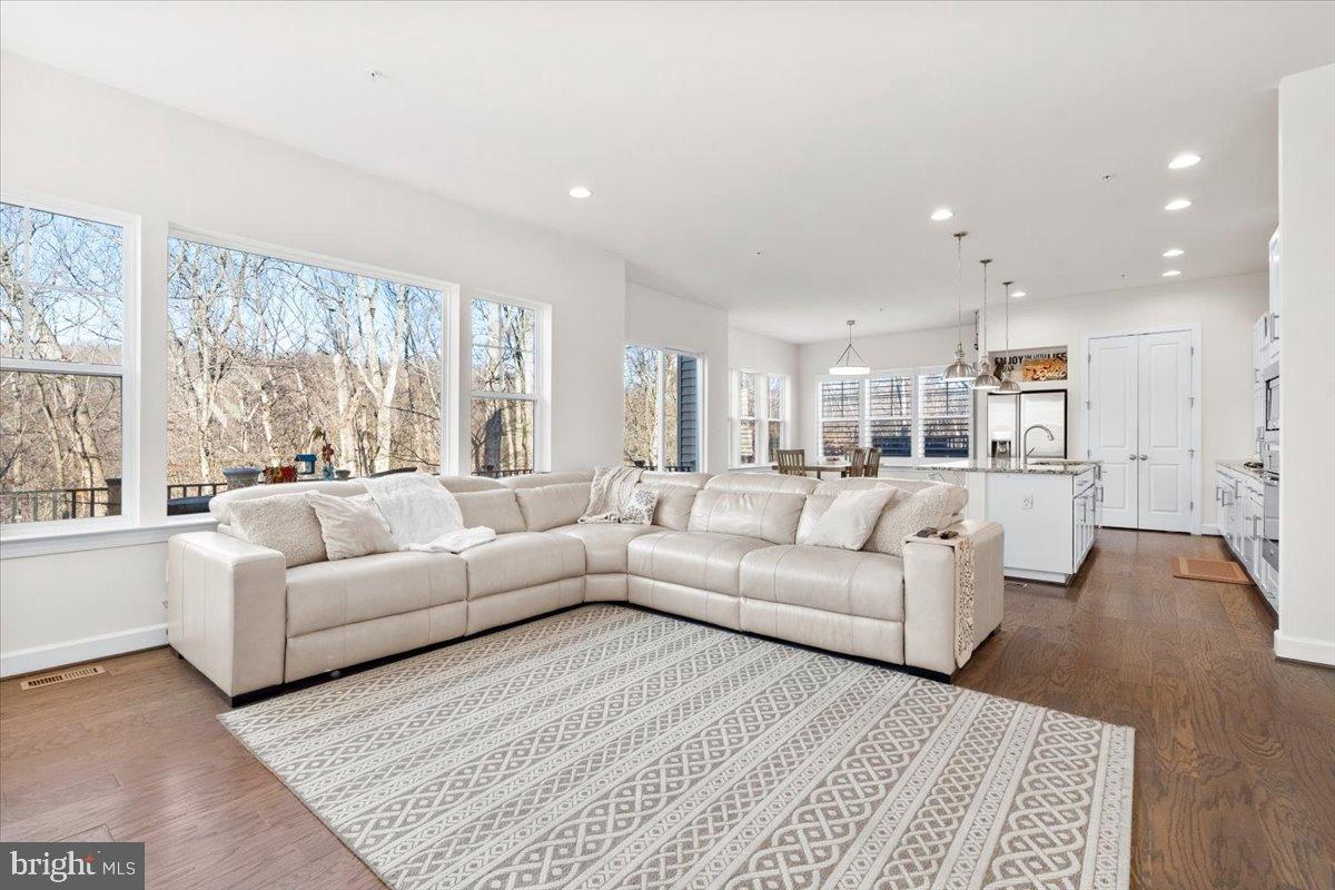 6828 West Shavano Road New Market, MD 21774 - Photo 5 of 58 Bright and airy open-concept living space.