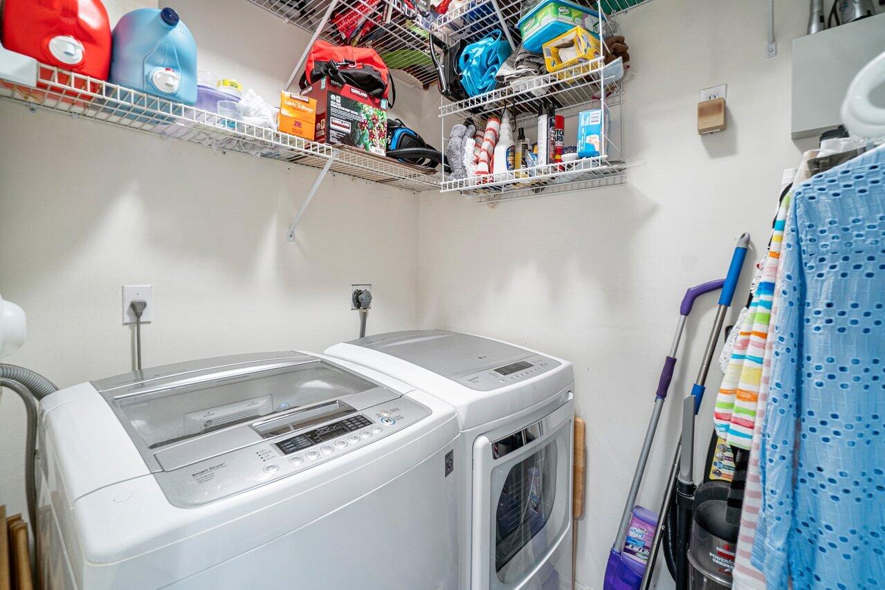 7255 Panache Way Boca Raton, FL 33433 - Photo 24 of 39 024- Laundry Room