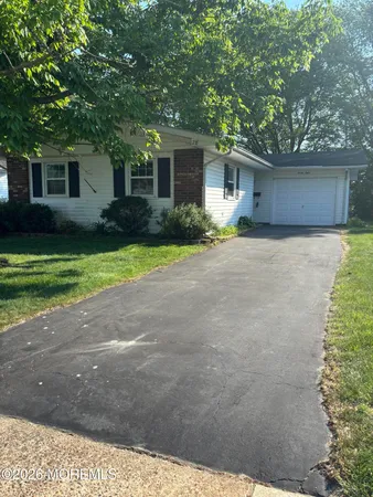 $295,000 | 28 Baser Lane, Brick, NJ 08724