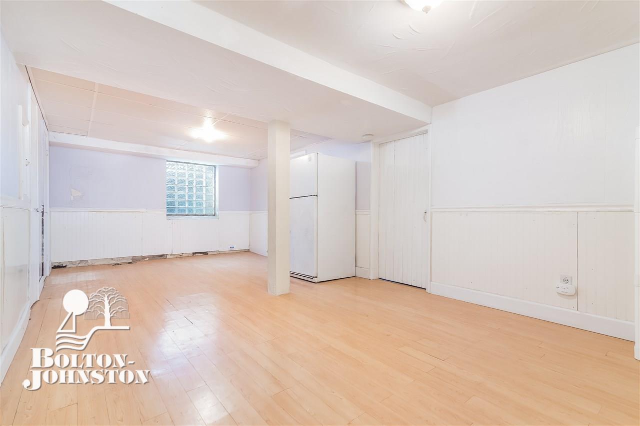 1363 Cadieux Road Grosse Pointe, MI 48230 - Photo 22 of 35 31368611-21.JPG