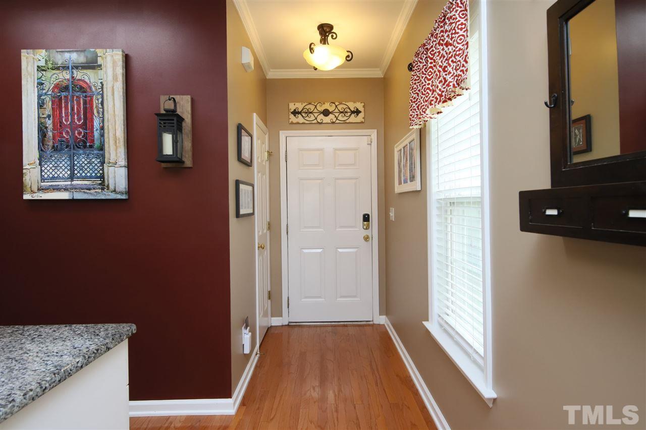 2101 Metacomet Way Raleigh, NC 27604 - Photo 4 of 29