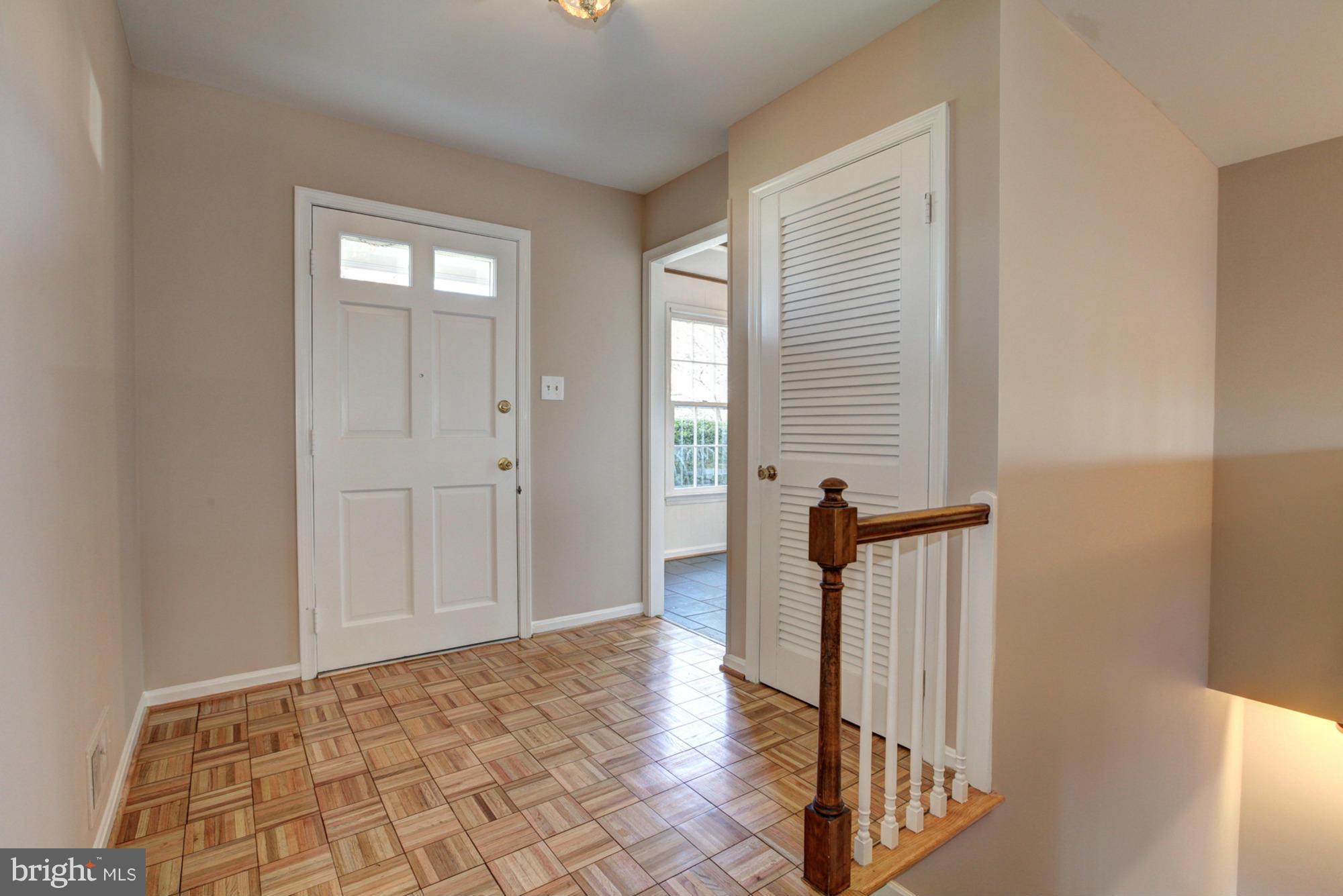 13224 Locksley Lane Silver Spring, MD 20904 - Photo 2 of 30 Hardwood Entry Foyer