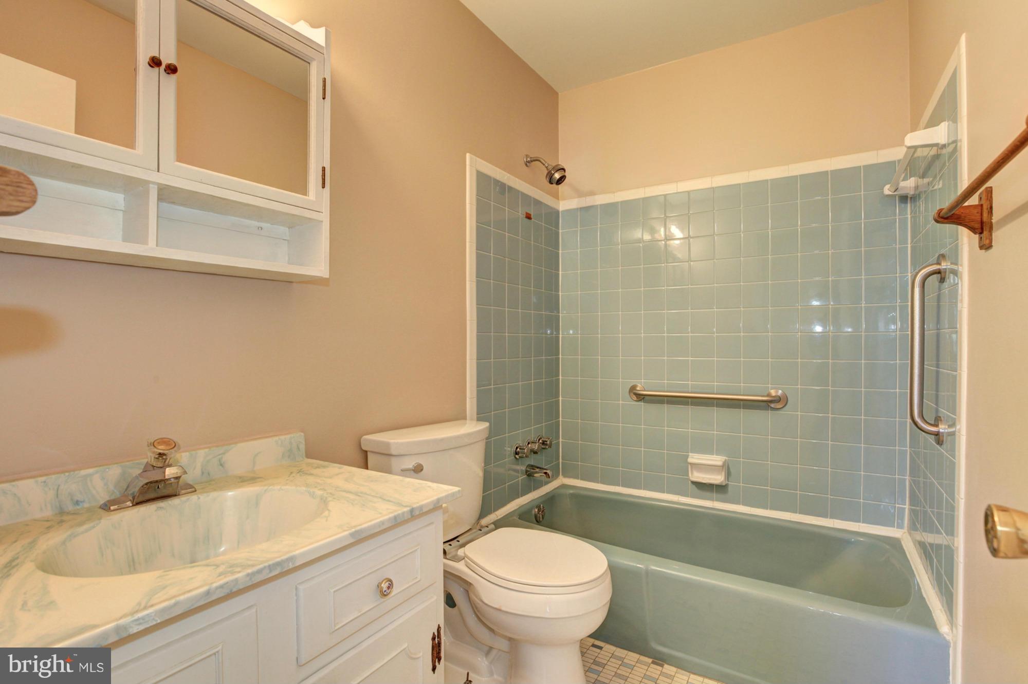 13224 Locksley Lane Silver Spring, MD 20904 - Photo 18 of 30 Bath
