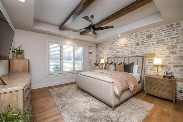 $1,295,000 | 6009 Northwest 58th Street, Kansas City, MO 64151