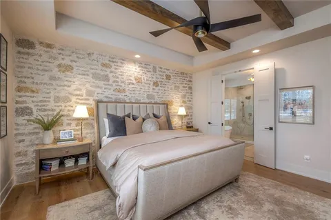 $1,350,000 | 6009 Northwest 58th Street, Kansas City, MO 64151