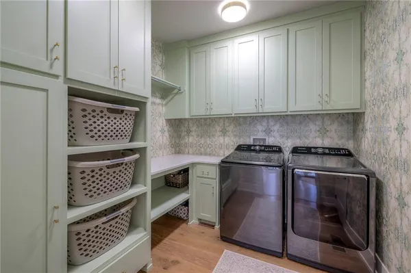 $1,295,000 | 6009 Northwest 58th Street, Kansas City, MO 64151