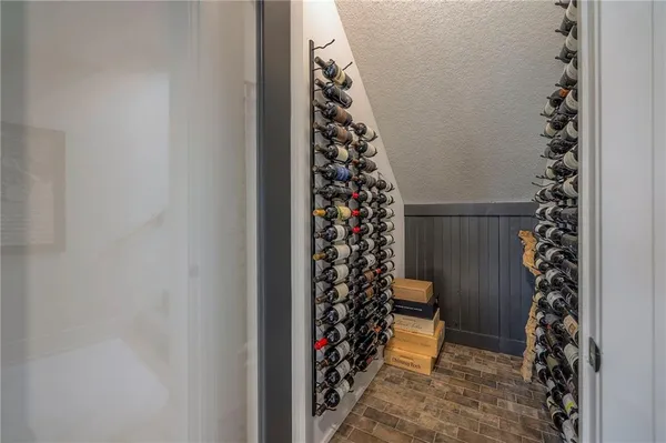 $1,295,000 | 6009 Northwest 58th Street, Kansas City, MO 64151