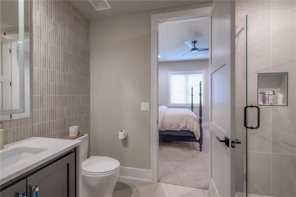 $1,295,000 | 6009 Northwest 58th Street, Kansas City, MO 64151