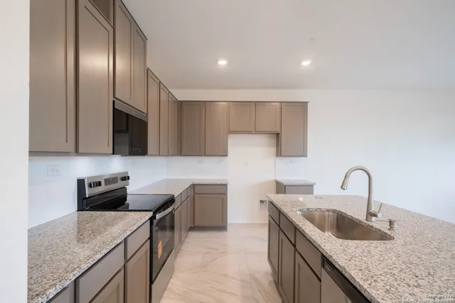 $3,200 | 14839 North Vance Jackson Road, Unit 1502, San Antonio, TX 78249