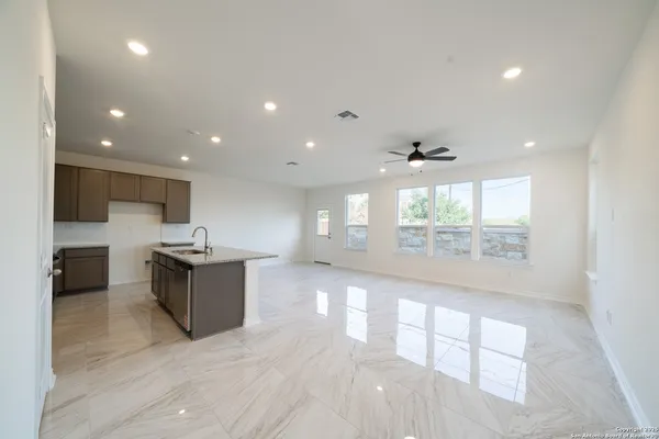 $2,800 | 14839 North Vance Jackson, Unit 1502, San Antonio, TX 78249