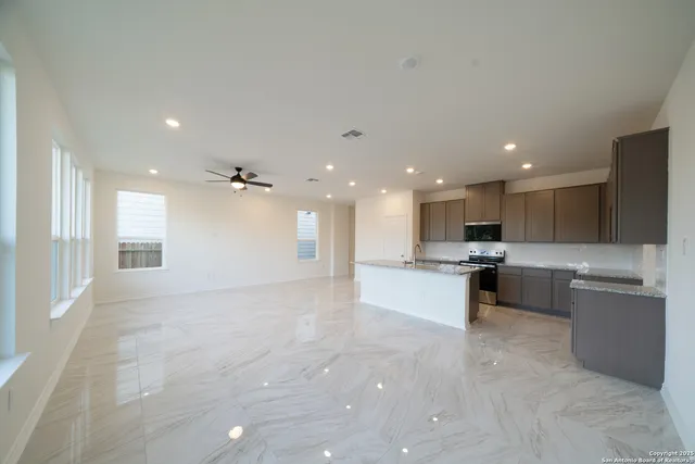 $3,200 | 14839 North Vance Jackson Road, Unit 1502, San Antonio, TX 78249