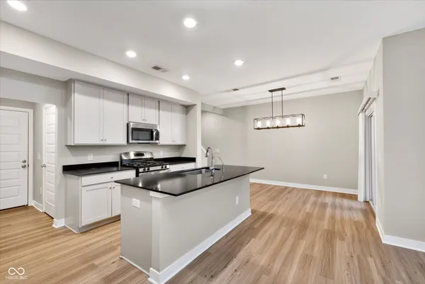 $254,900 | 9847 Kenwood Street, Avon, IN 46123