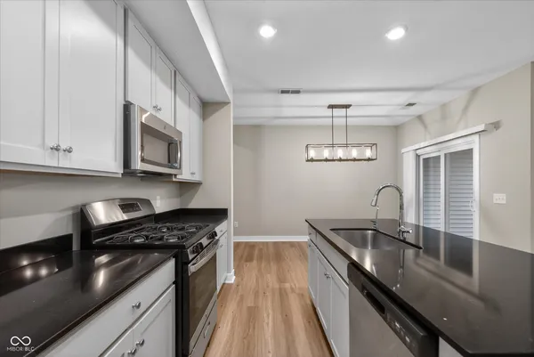 $254,900 | 9847 Kenwood Street, Avon, IN 46123