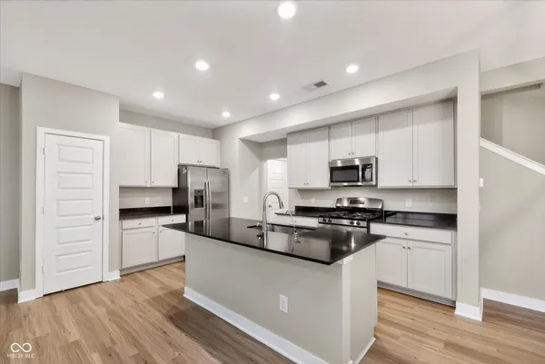 $254,900 | 9847 Kenwood Street, Avon, IN 46123