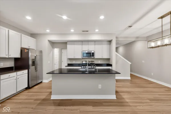 $254,900 | 9847 Kenwood Street, Avon, IN 46123