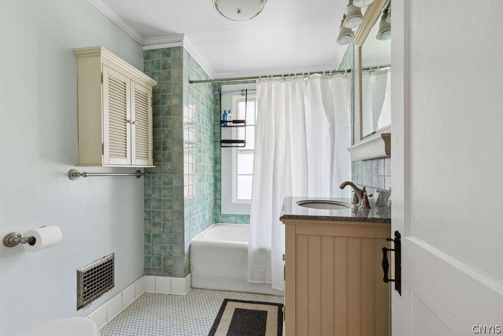 334 Berkeley Drive Syracuse, NY 13210 - Photo 23 of 47