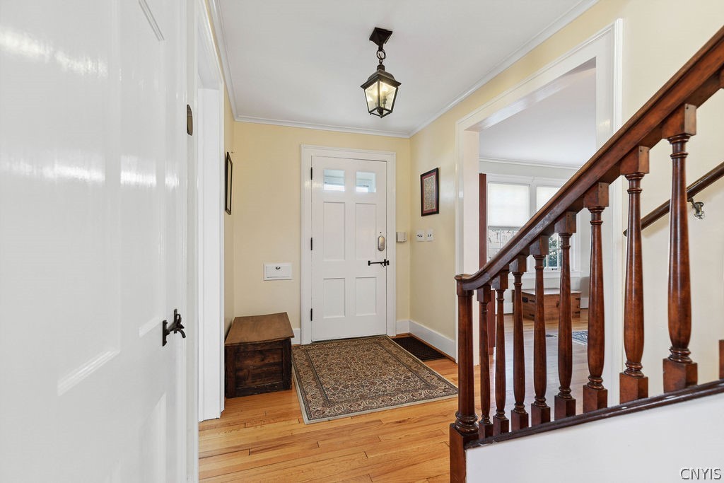 334 Berkeley Drive Syracuse, NY 13210 - Photo 5 of 47