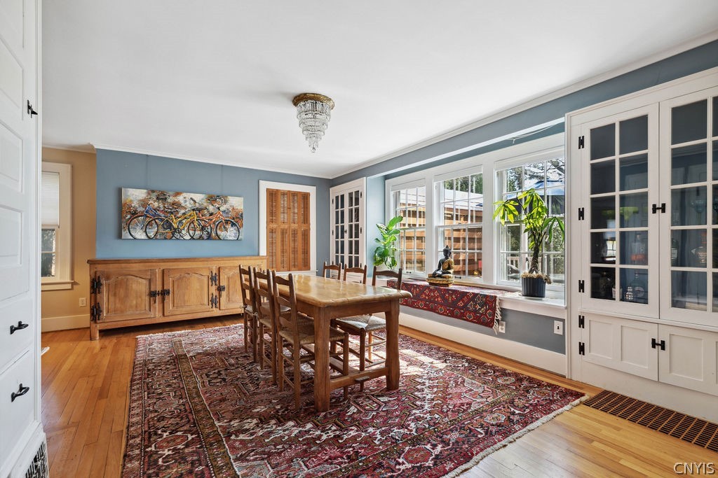 334 Berkeley Drive Syracuse, NY 13210 - Photo 9 of 47