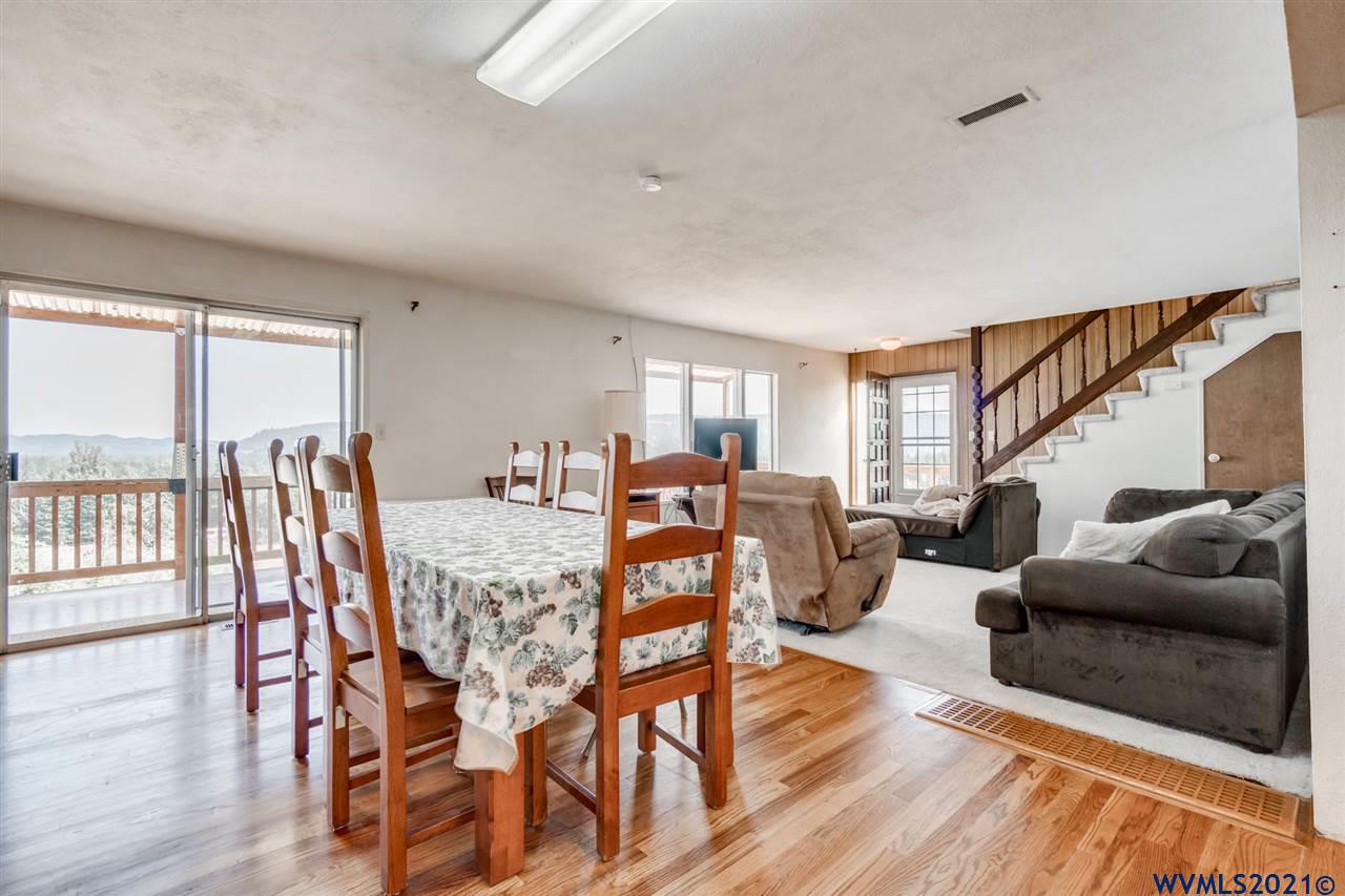 20852 Liberty Road Sweet Home, OR 97386 - Photo 12 of 42