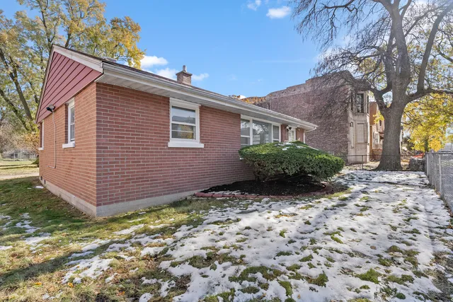 $140,000 | 6813 South Champlain Avenue, Chicago, IL 60637