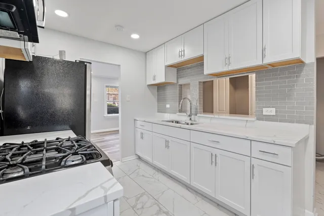 $140,000 | 6813 South Champlain Avenue, Chicago, IL 60637