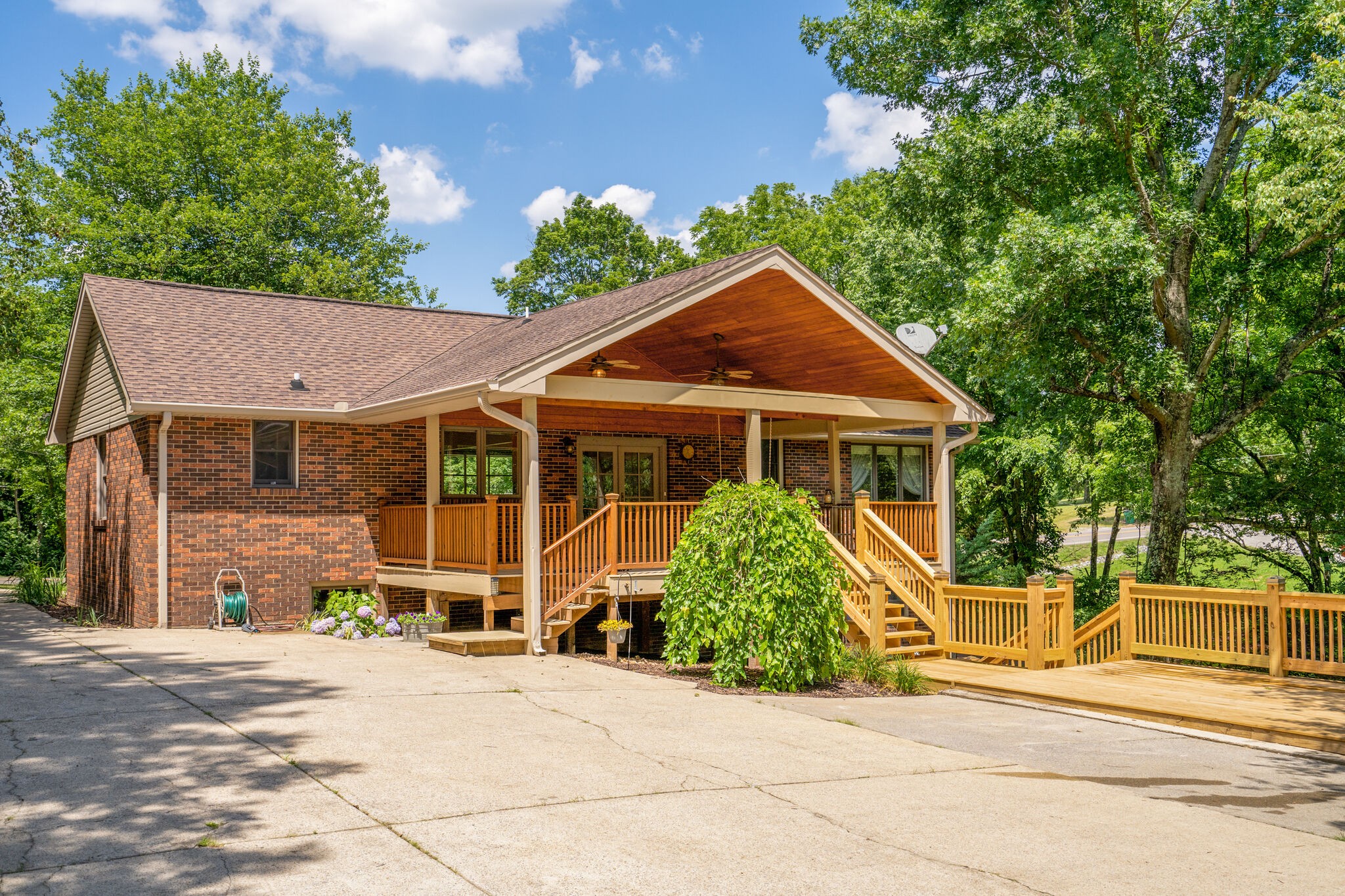 1425 Campbell Road Goodlettsville, TN 37072 - Photo 1 of 48 Gallery Image 1