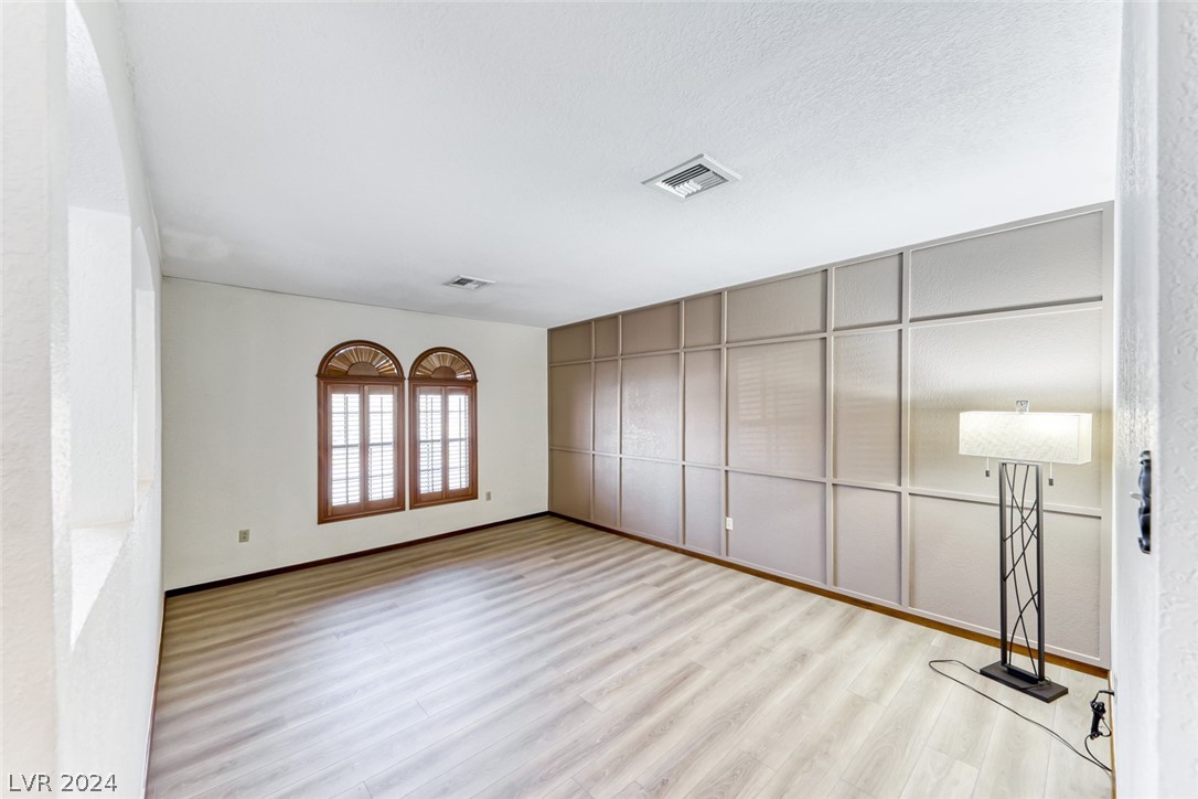 3181 Westwind Road Las Vegas, NV 89146 - Photo 14 of 41 Gallery Image 14