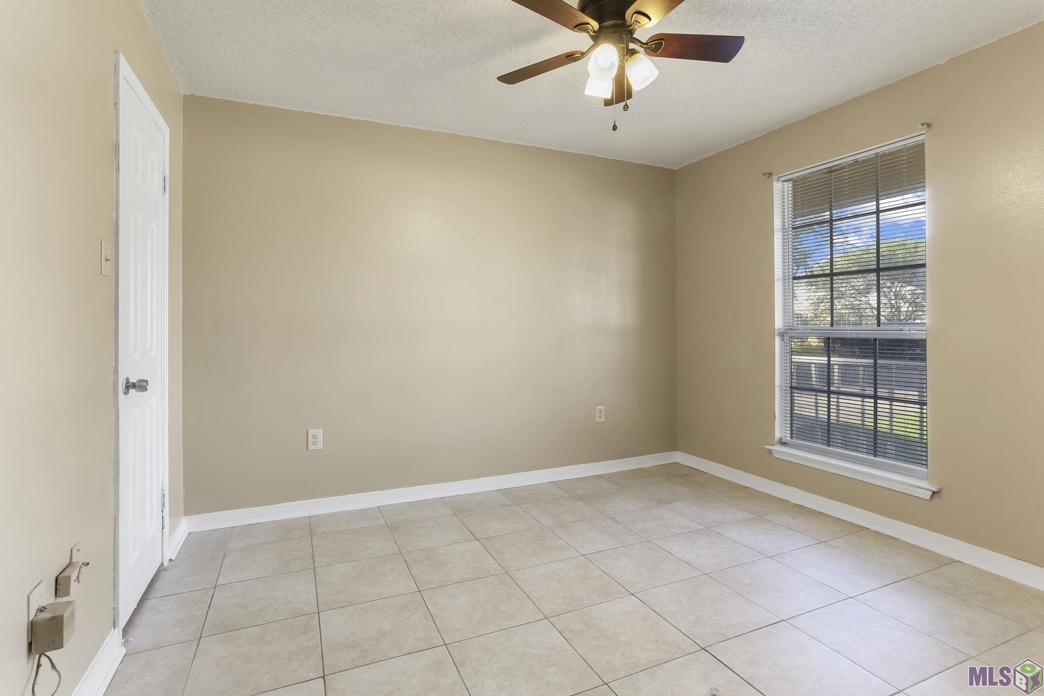 7880 Bayou Fountain Avenue Baton Rouge, LA 70820 - Photo 10 of 23