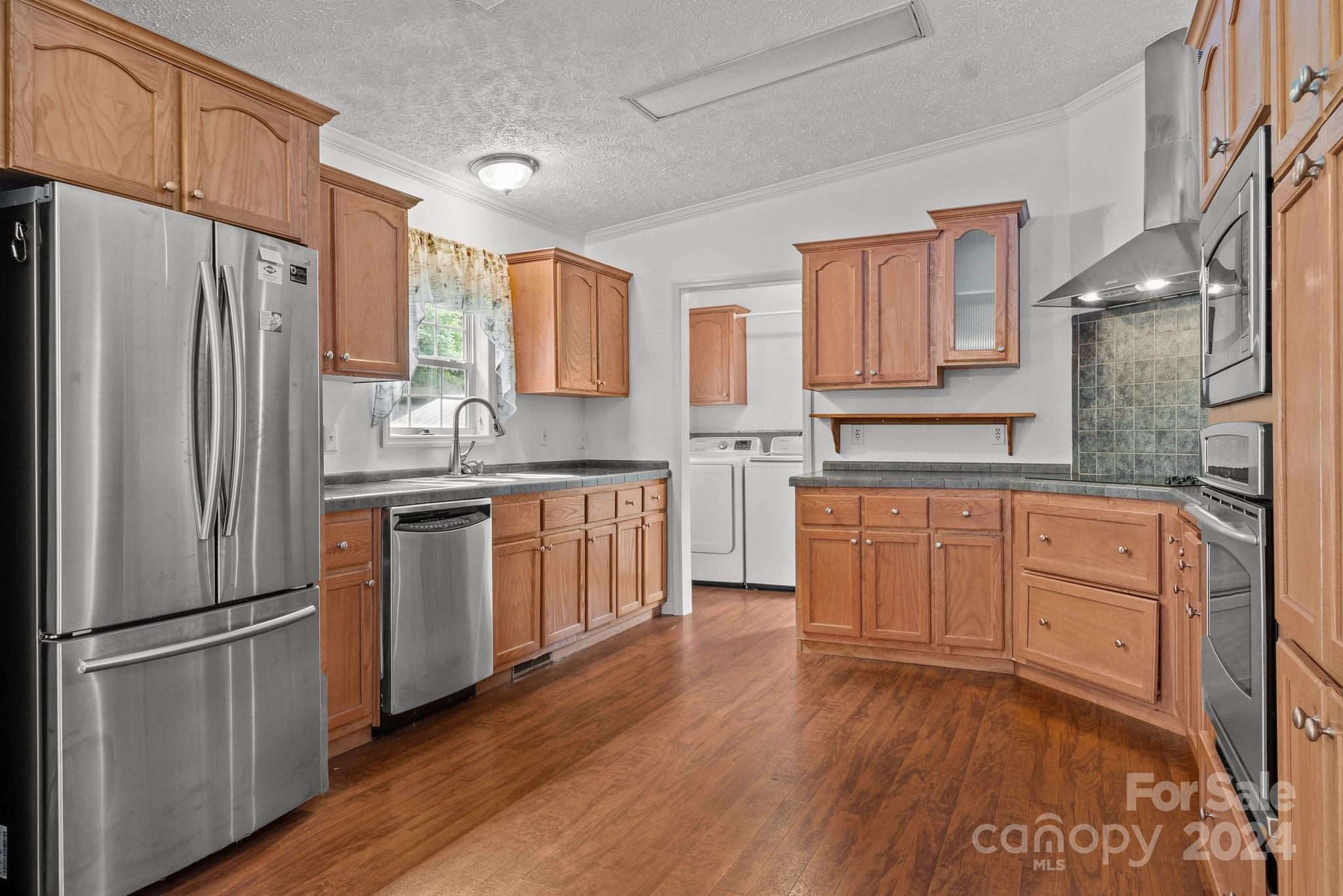 44 Slick Rock Road Leicester, NC 28748 - Photo 15 of 38 Gallery Image 15